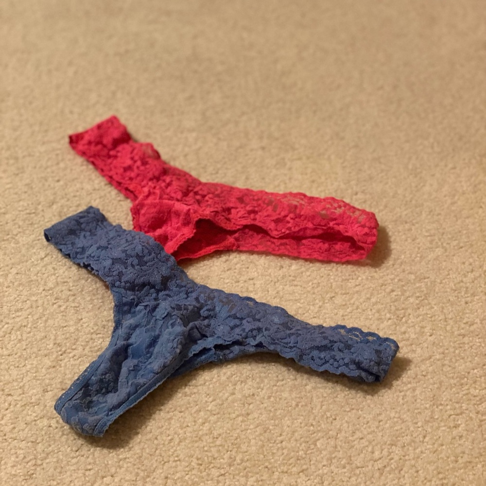 Hanky Panky low rise thong pink and blue 2 for $20
